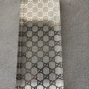 COPY - COPY - Gucci display bar